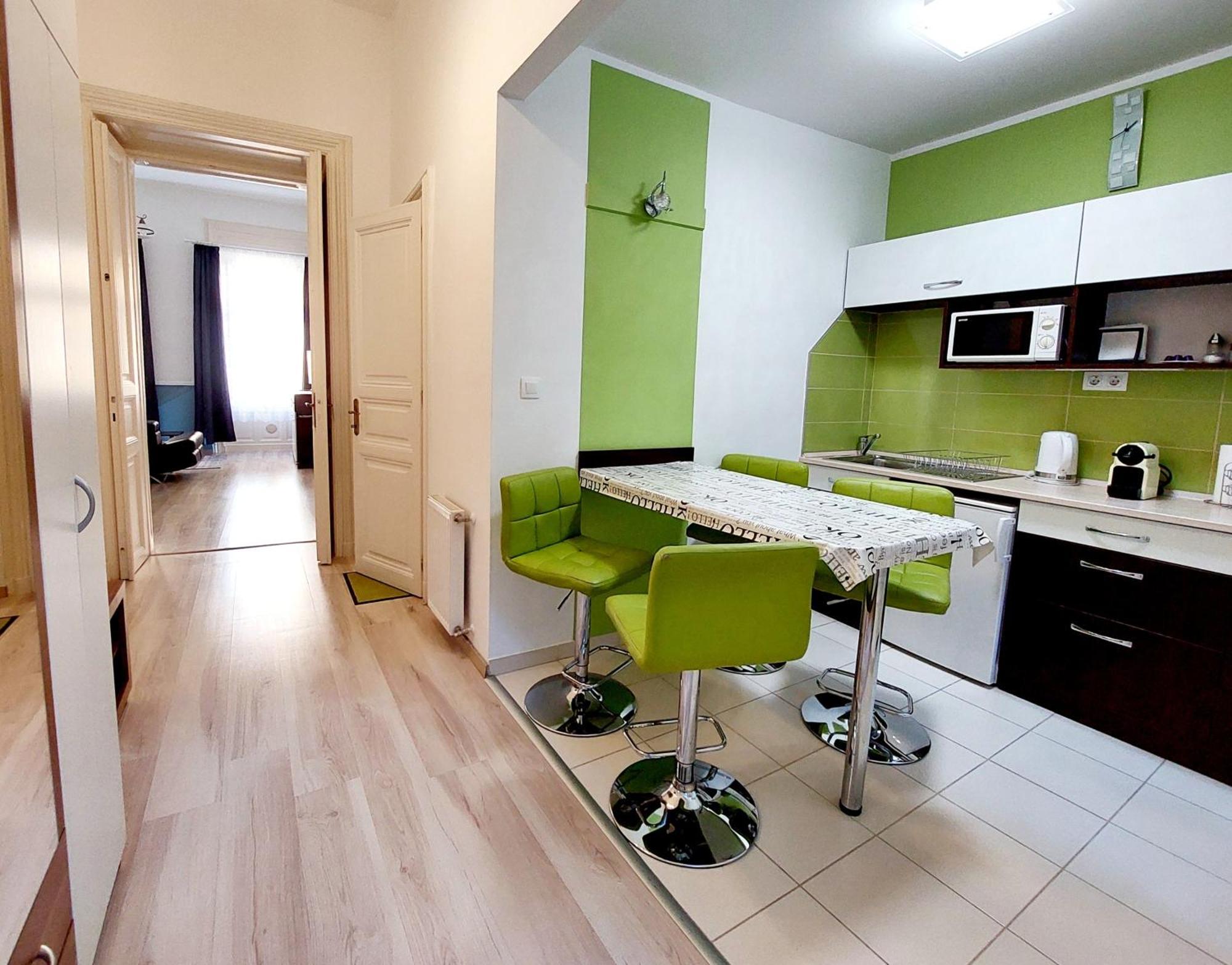 Eoetvoes Apartman Budapeşte Dış mekan fotoğraf